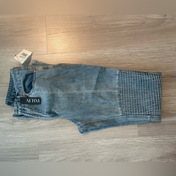 AFRM Dallas motto jean in spring blue wash - Picture 6 of 10